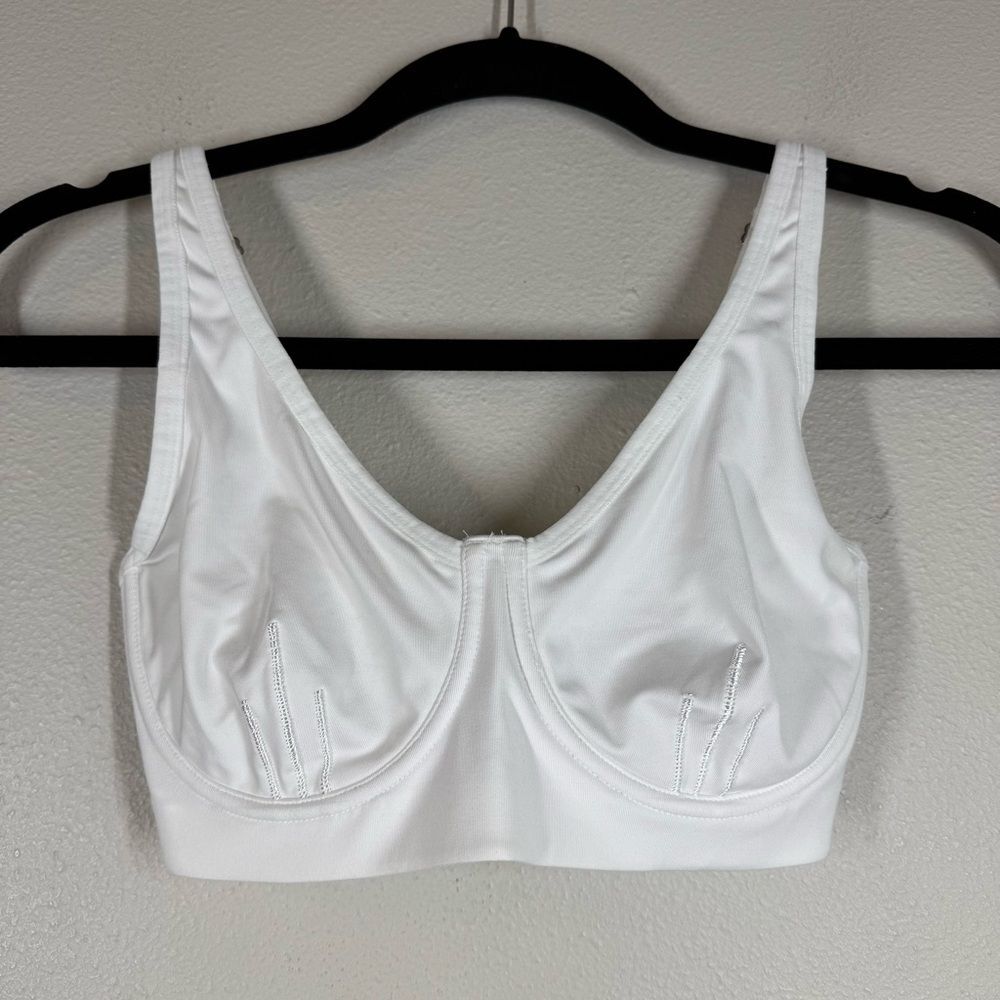 Natori Medium Control Performance Sports Bra Convertible Underwire 32D White